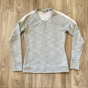 Athleta Long Sleeve w/ Thumb Holes. Sz Small